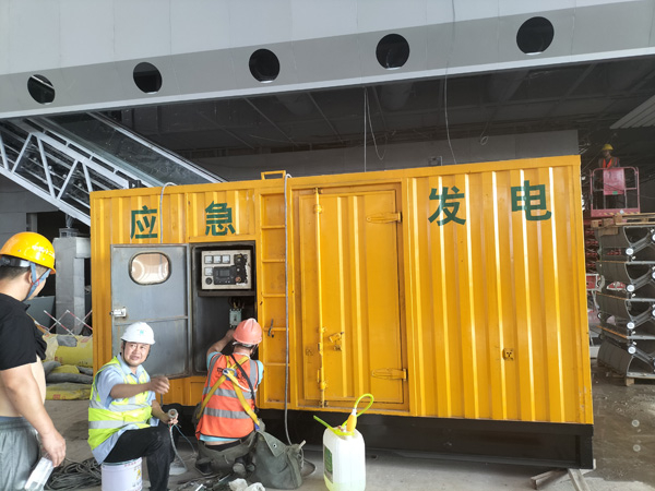 虎丘怎样判断空气滤清器是否需要更换？