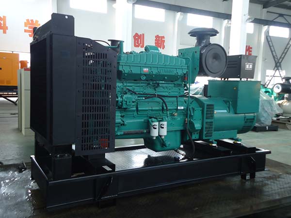 虎丘更换发电机组燃油预热装置的加热元件需要哪些工具？